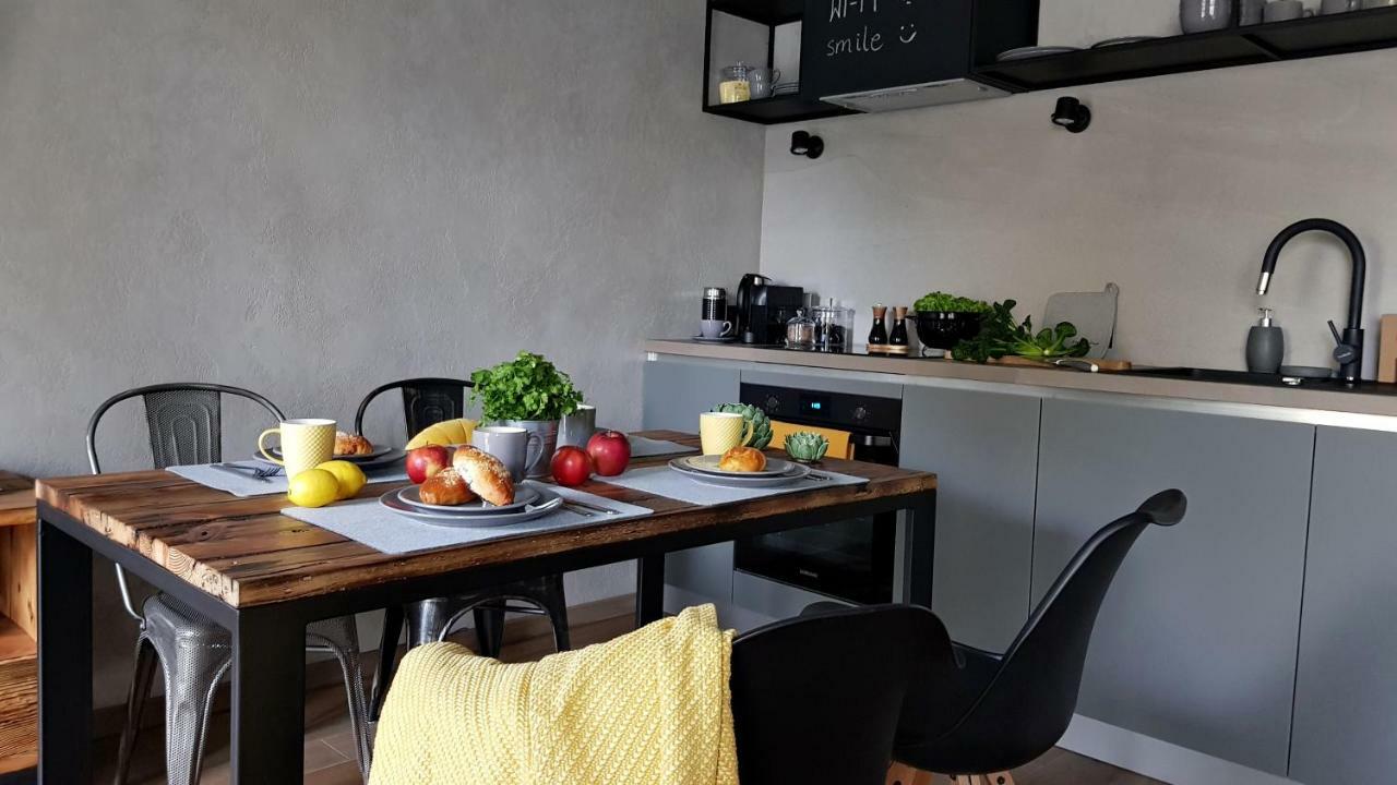 ורשה Tamka Chopin Apartment מראה חיצוני תמונה